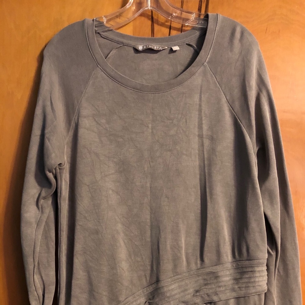 Athleta Dove Grey Sweatshirt Pullover
